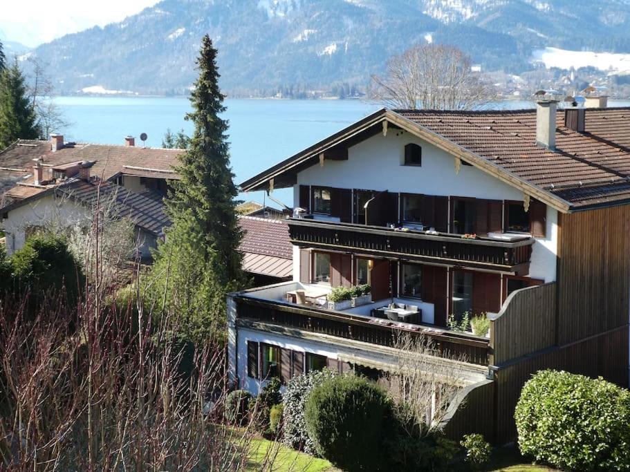Wohnung Direkt Am Tegernsee Mit Xl-Terrasse Гмунд-ам-Тегернзе Екстер'єр фото